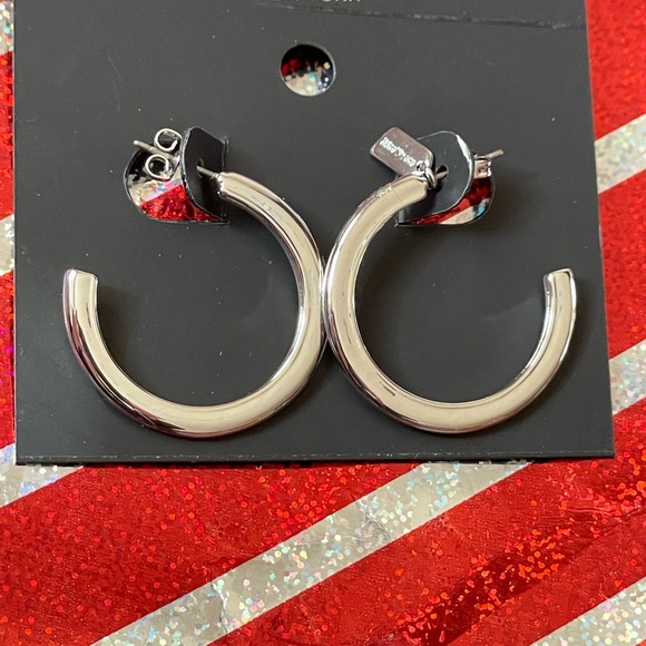 COACH EARRING - Picture 3 of 4